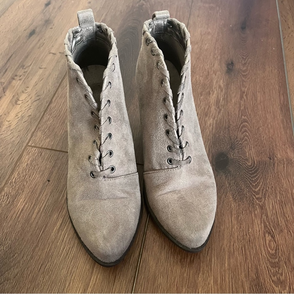 Coconuts By Matisse Taupe Pull On Ankle Boots, Si… - image 3